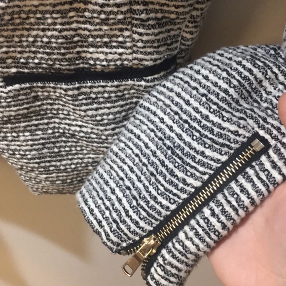 H&M blazer & skirt set - Picture 3 of 5